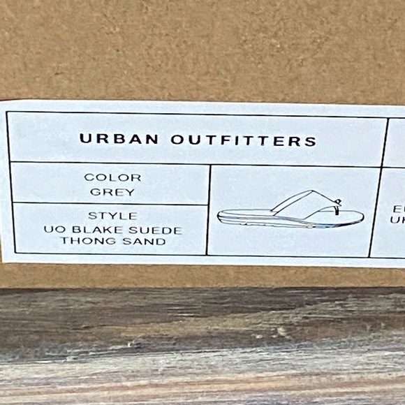 Urban Outfitters Suede Thong Sandals -NEW! - Picture 10 of 14